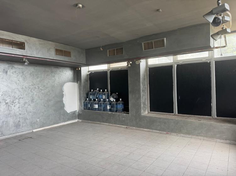 Spațiu comercial, de 100 mp, în Km 4