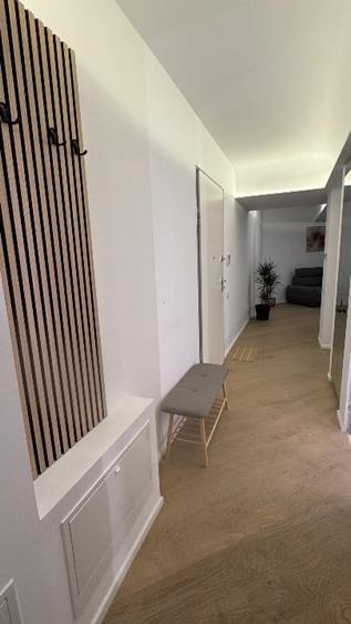 Apartament cu 3 camere decomandat, mobilat în Drumul Taberei