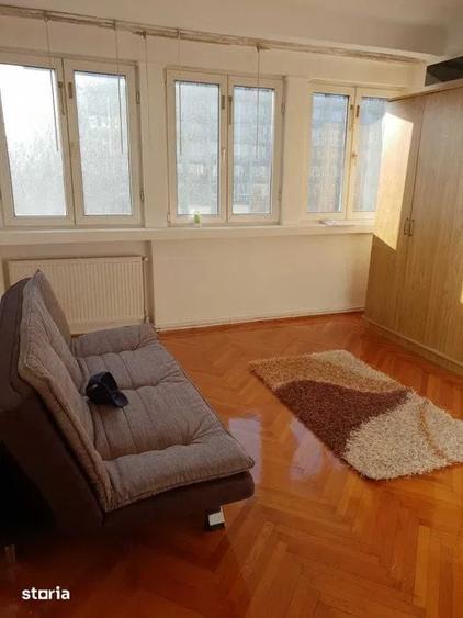 3 camere/ Piata Romana/ renovat/ A.C - 4