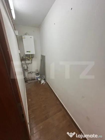 Apartament cu 5 camere semidecomandat în Dumbrăvița