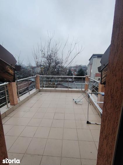 Casă cu 6 camere cu Teren 246 Mp în Colentina
