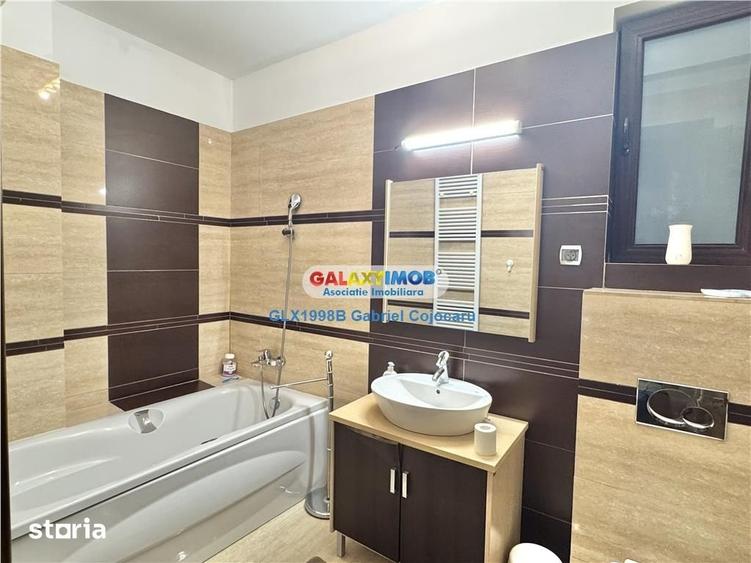 Apartament cu 3 camere, mobilat în Pajura