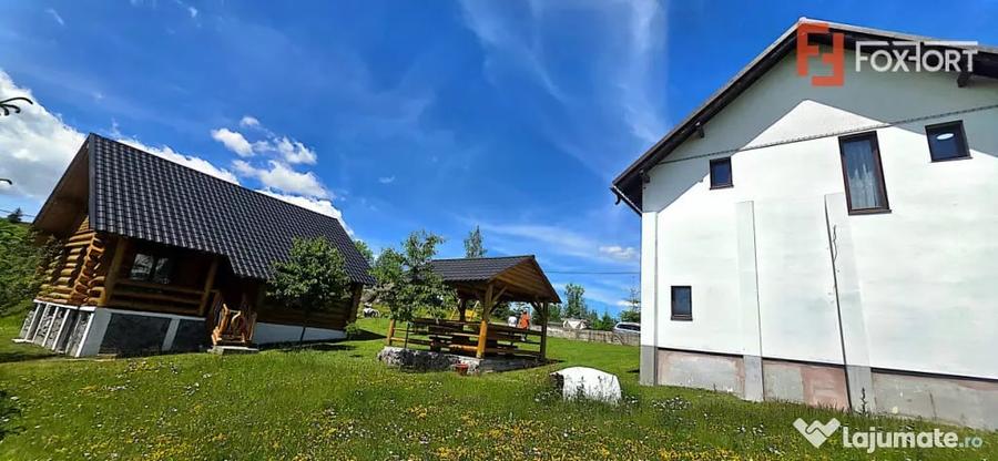 Casă cu 7 camere cu Teren 3714 Mp în Central