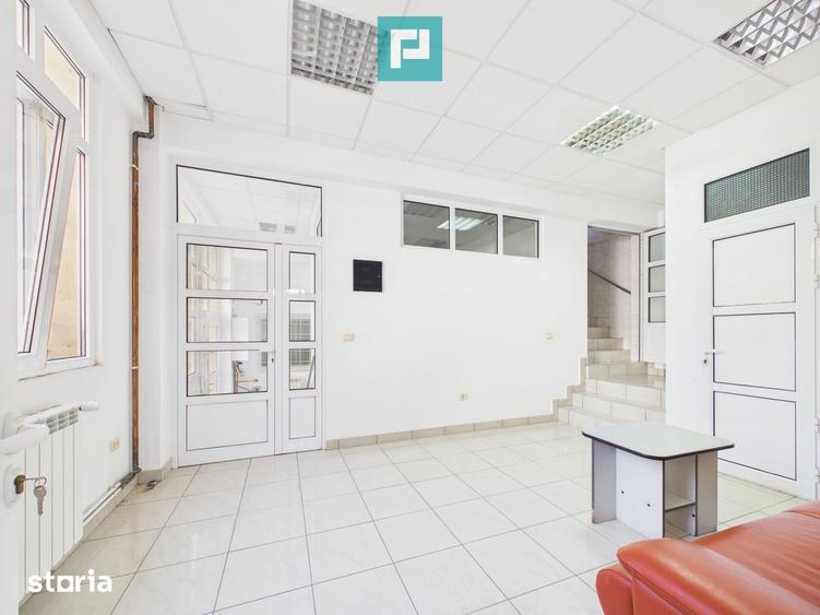 Spațiu comercial, de 220 mp, în Central
