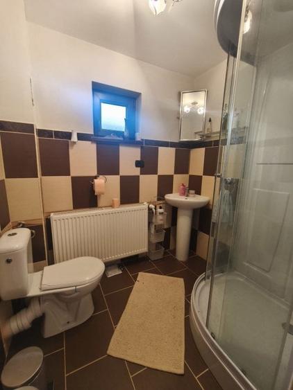 Casă individuală cu 4 camere cu Teren 2600 Mp în Horodnic