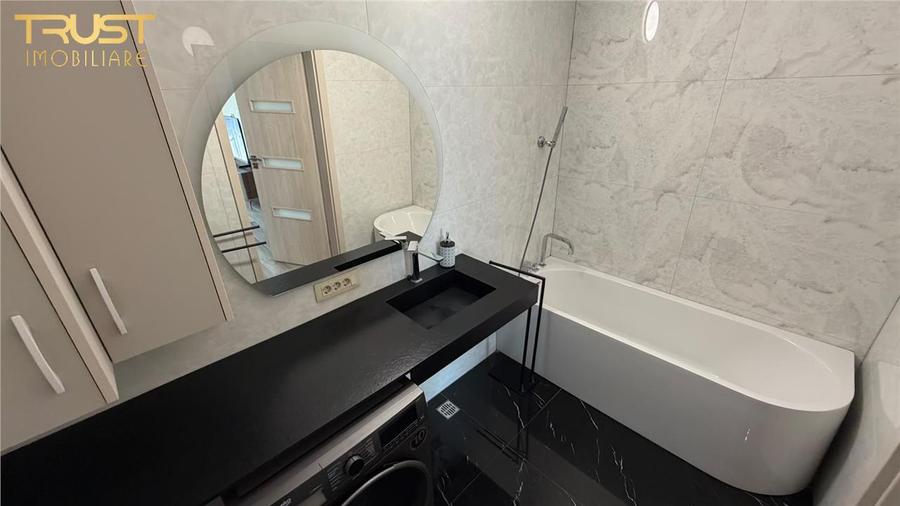 Apartament cu 3 camere semidecomandat în Gheorgheni