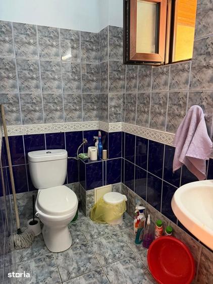 Casă cu 7 camere cu Teren 333 Mp în Tomis II