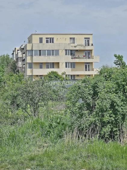 Vand teren intravilan 8 000 mp Domne?ti