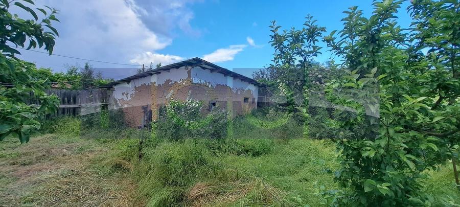 Casă individuală cu 5 camere cu Canalizare în Brebina