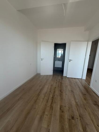 Apartament cu 3 camere decomandat în Decebal