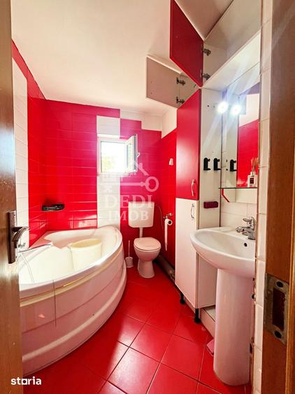 Apartament cu 3 camere decomandat în Orașul Nou