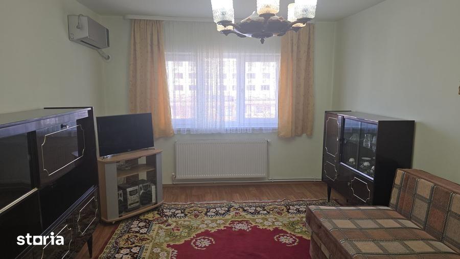 Apartament cu 2 camere decomandat în Liliacului