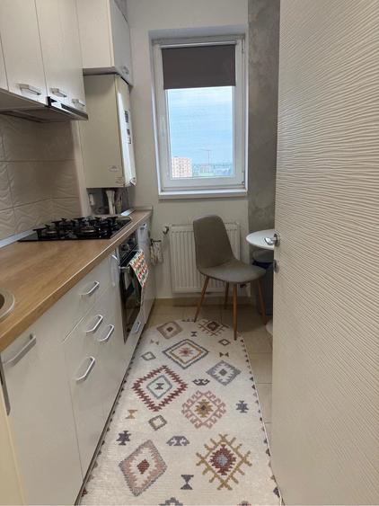 Apartament cu 2 camere semidecomandat în Titan
