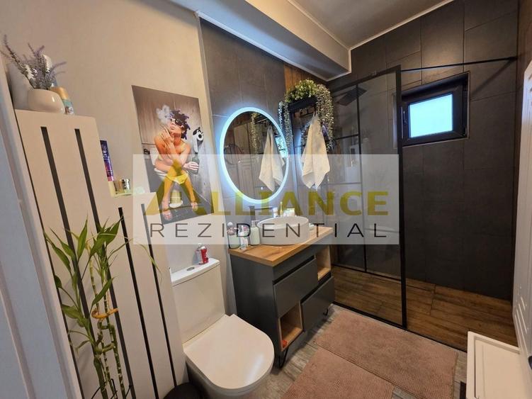 Duplex cu 3 camere cu Canalizare în Central