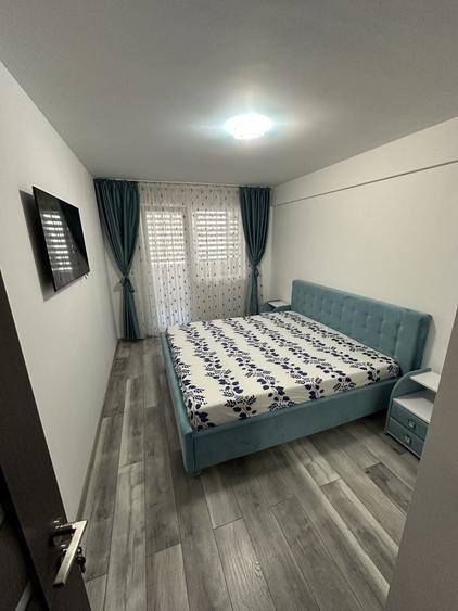 Apartament cu 2 camere semidecomandat în Exterior Vest