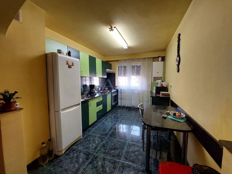 Apartament cu 3 camere decomandat, mobilat în Mănăștur