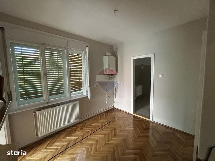 Spațiu comercial, de 135 mp, în Valea Roșie