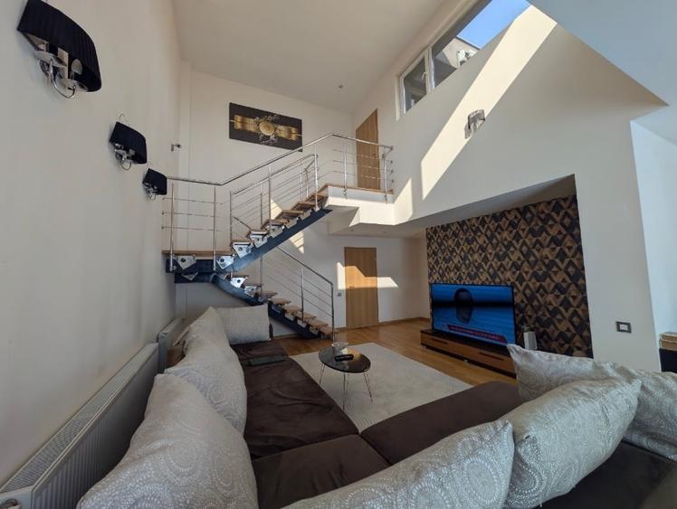 Apartament cu 5 camere decomandat în Herăstrău