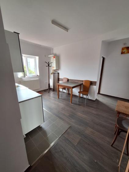 Apartament cu 2 camere decomandat în Dacia