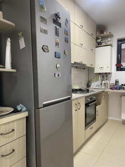 Apartament cu 3 camere decomandat în Militari