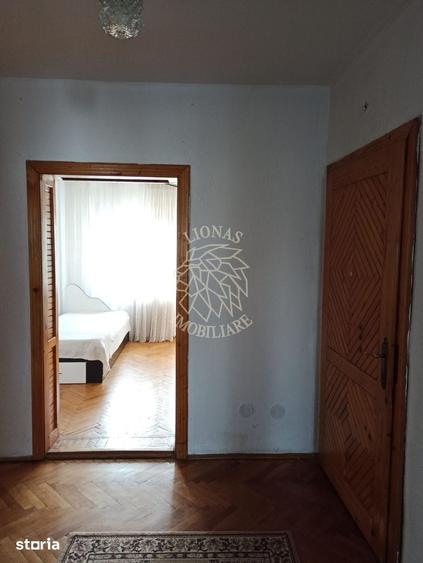 Apartament cu 3 camere în Central