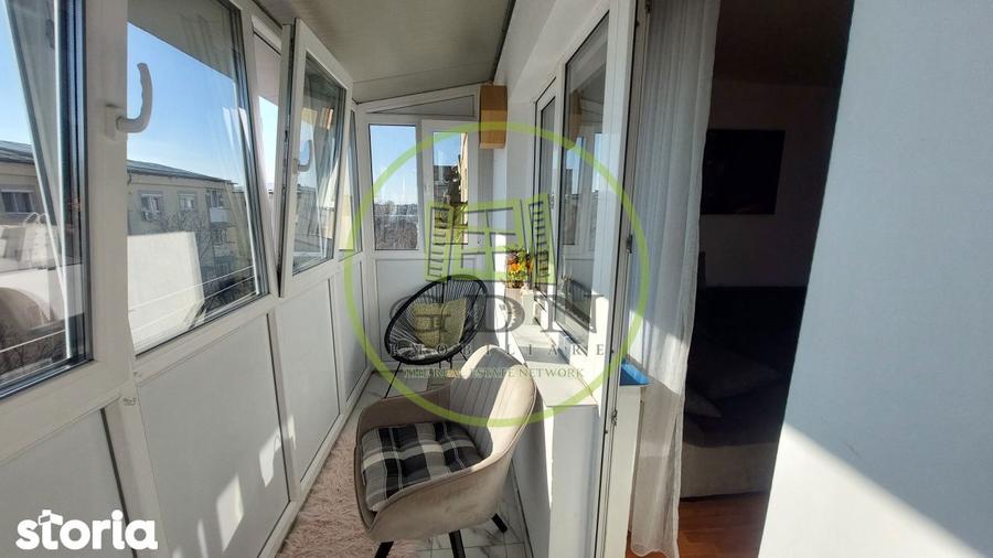 Apartament cu 2 camere semidecomandat, mobilat în Craiovița Nouă