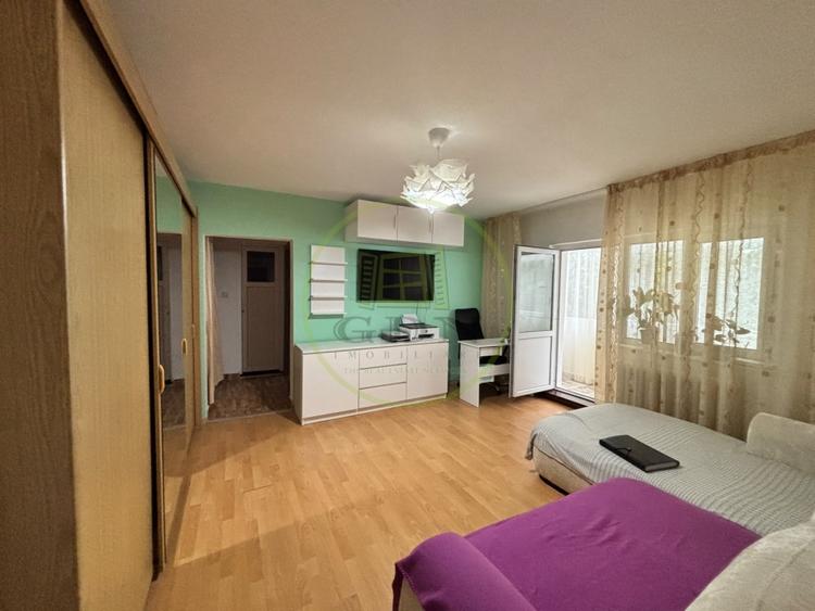 Apartament cu 2 camere semidecomandat, mobilat în Brazda lui Novac