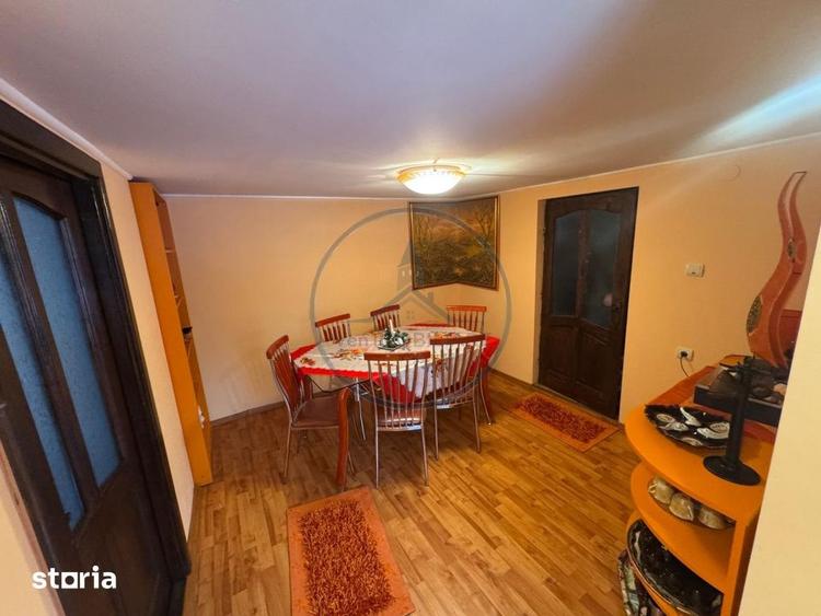 Casă cu 6 camere cu Teren 2000 Mp în Panaci
