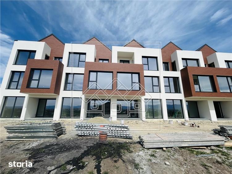 Casă cu 4 camere cu Teren 250 Mp în Central