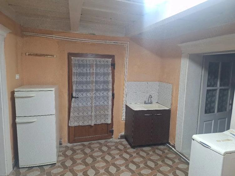 Inchiriez apartament la casa in Lipova jud arad - 2