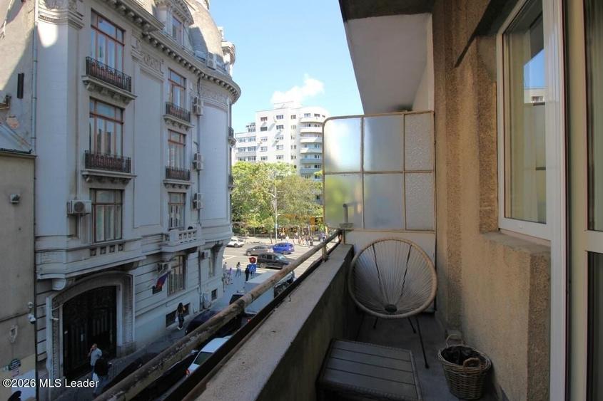 Piata Romana, 4 camere 138 MP total, Etaj 2/9, renovat - utilat, liber - 43