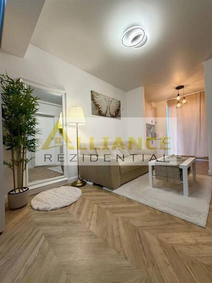 Apartament cu 2 camere decomandat, mobilat în Sud