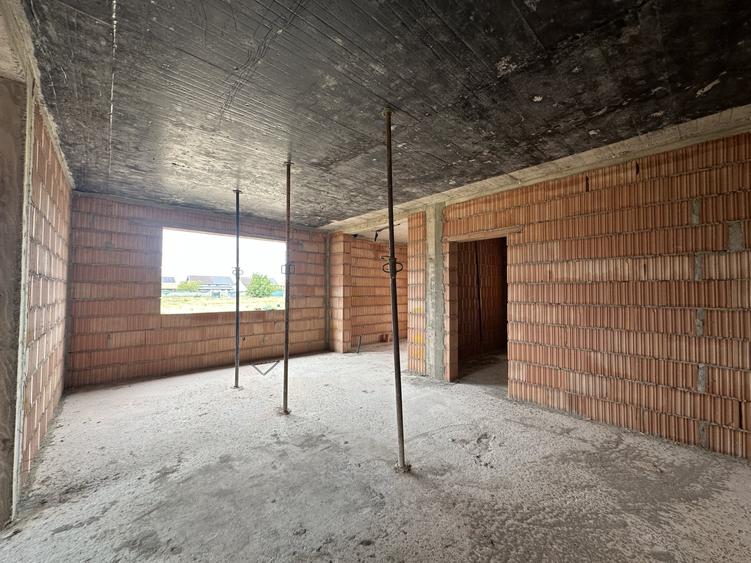 Duplex pe parter | 3 camere | 2 bai | Pod mansardabil | Mosnita Noua - 3
