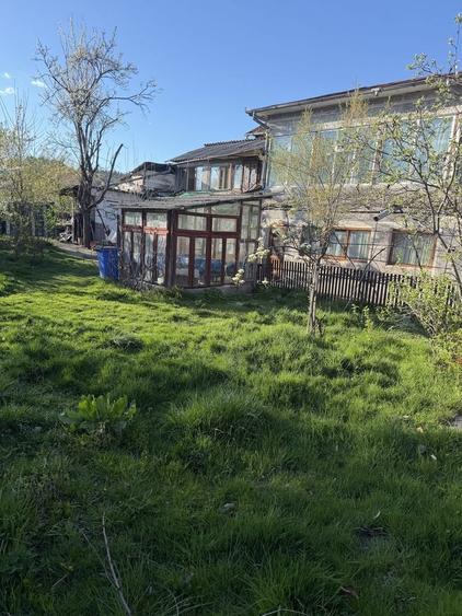 Casă cu 4 camere decomandat cu Teren 363 Mp în Central