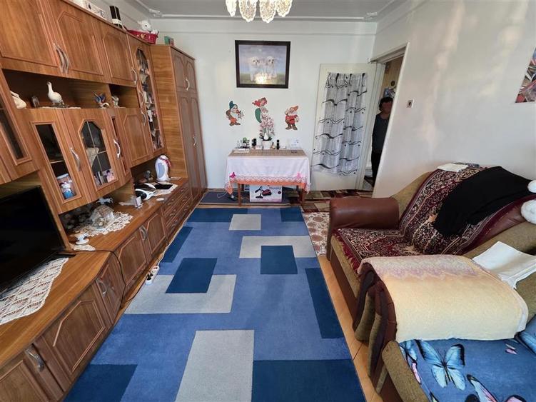 Apartament cu 2 camere decomandat în Dacia