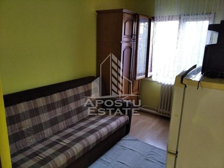 Garsonieră nedecomandată în Complex Studențesc