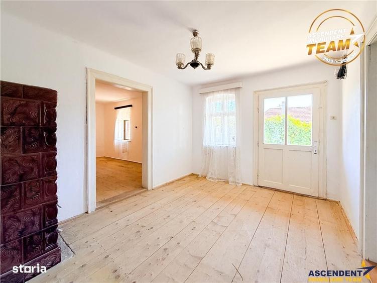 Casă cu 4 camere în Araci