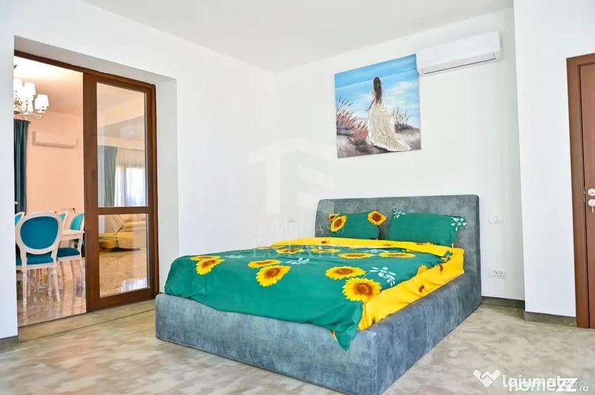 Casă cu 7 camere cu Teren 445 Mp în Central