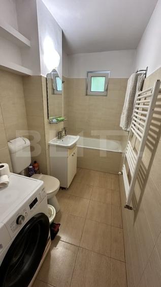 Apartament cu 3 camere decomandat, mobilat în Progresul