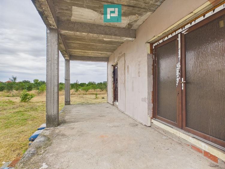 Casă individuală cu 5 camere cu Canalizare în Exterior Vest