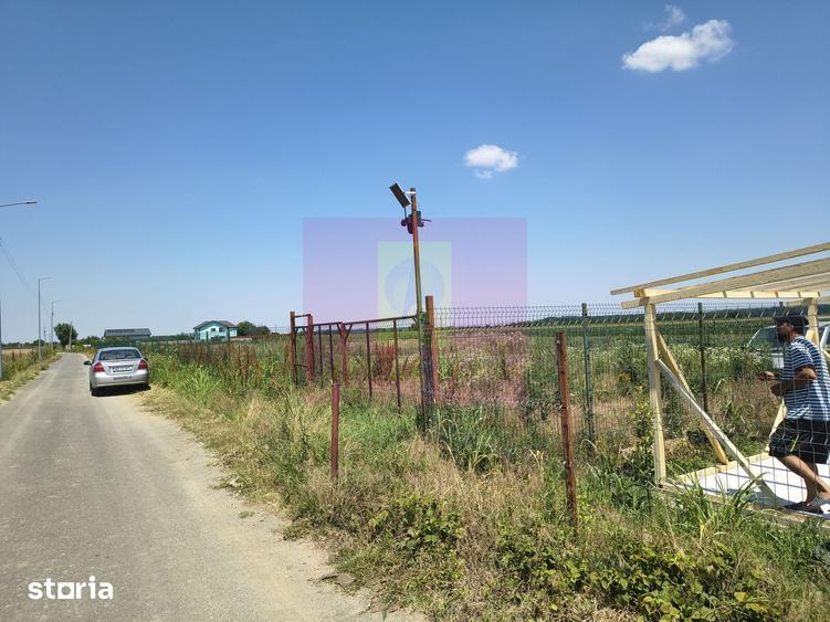Teren de 582 mp, în Oinacu