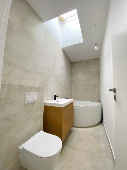 Duplex cu 4 camere cu Canalizare în Exterior Nord