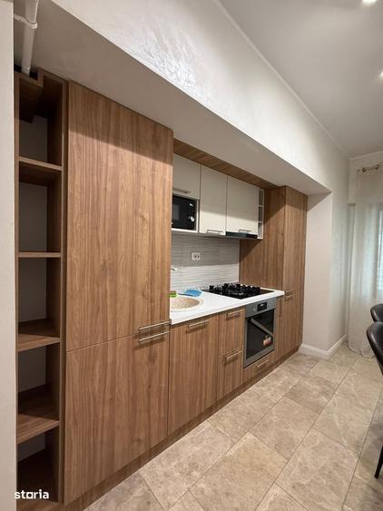 Apartament cu 2 camere decomandat în Breazu