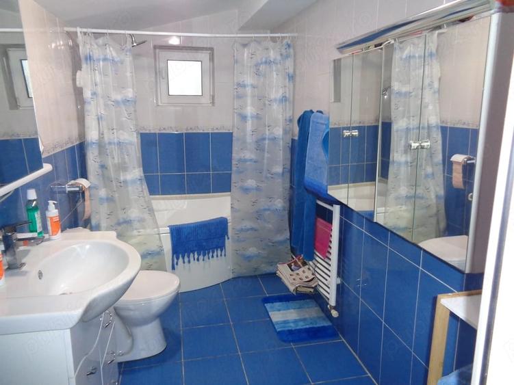 Casă cu 3 camere cu Teren 964 Mp în Valea Călugărească
