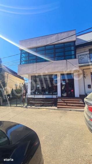 Spațiu comercial, de 120 mp, în Central