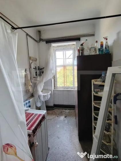 Casă cu 4 camere cu Teren 350 Mp în Central