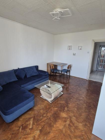 Apartament cu 2 camere decomandat, mobilat în Central