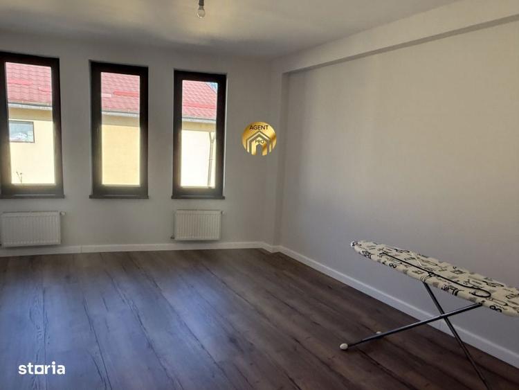 Casă cu 5 camere cu Teren 500 Mp în Central