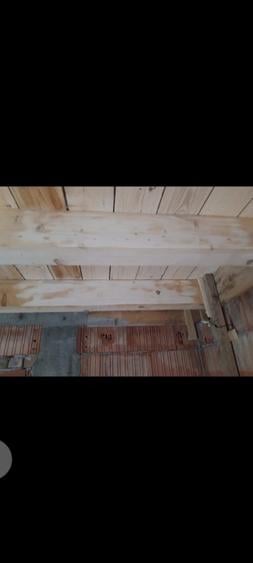 Casă individuală cu 5 camere cu Teren 1200 Mp în Central