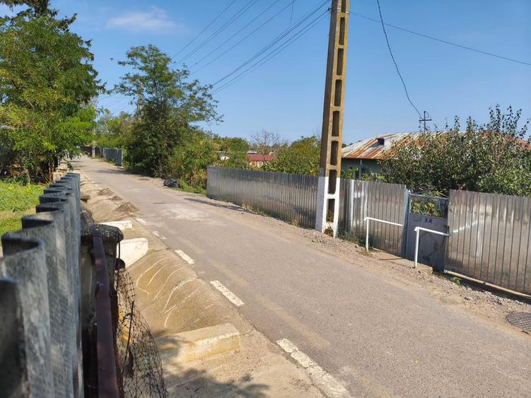 Casă cu 4 camere în Scânteiești